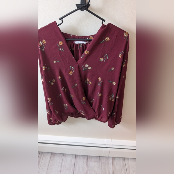 Elodie long sleeve sheer floral print burgundy blouse. Size XL - Picture 5 of 9